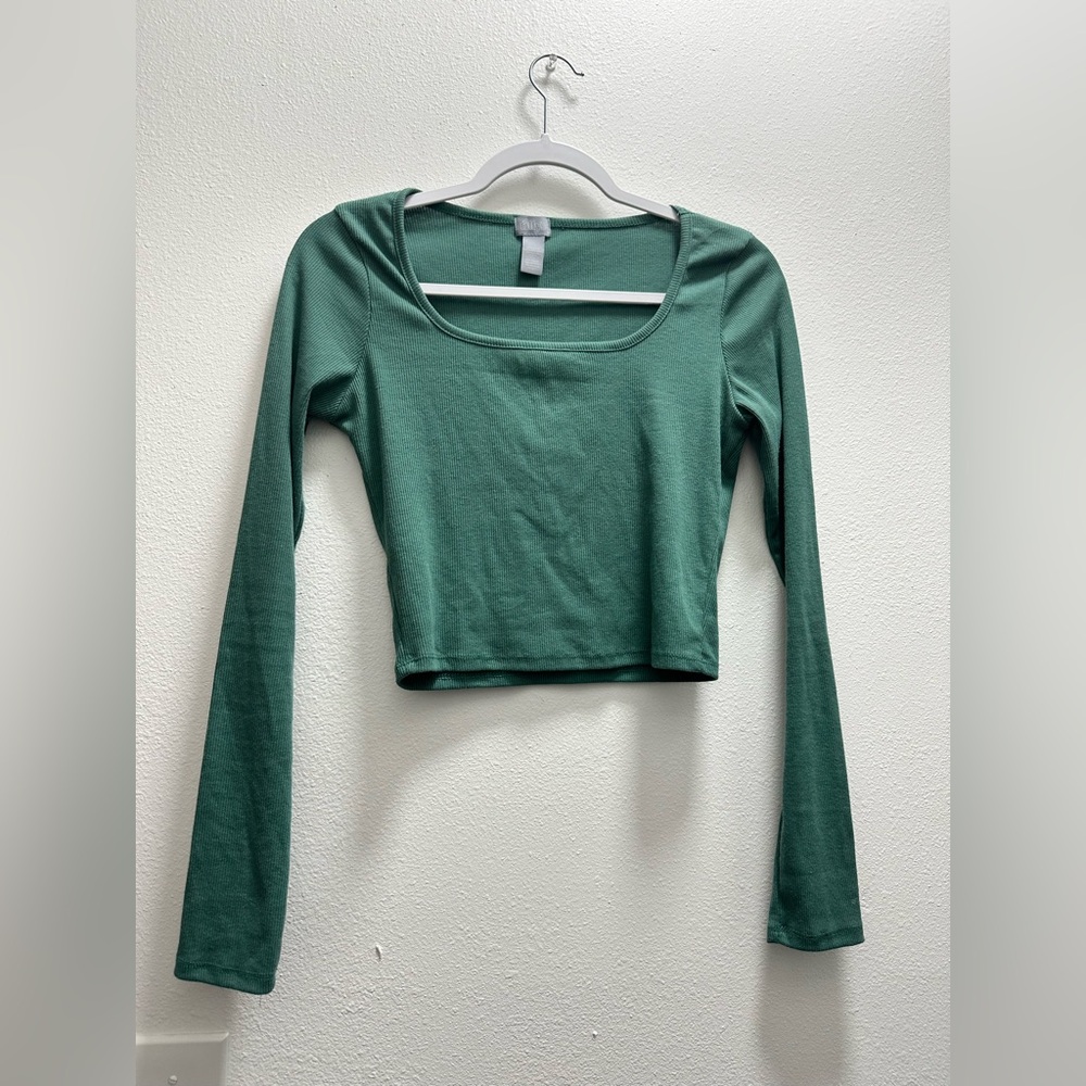 Tilly’s cropped long sleeve